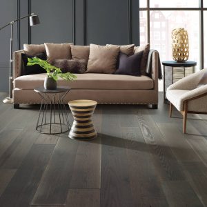 Living room flooring | Vic's Carpet & Flooring