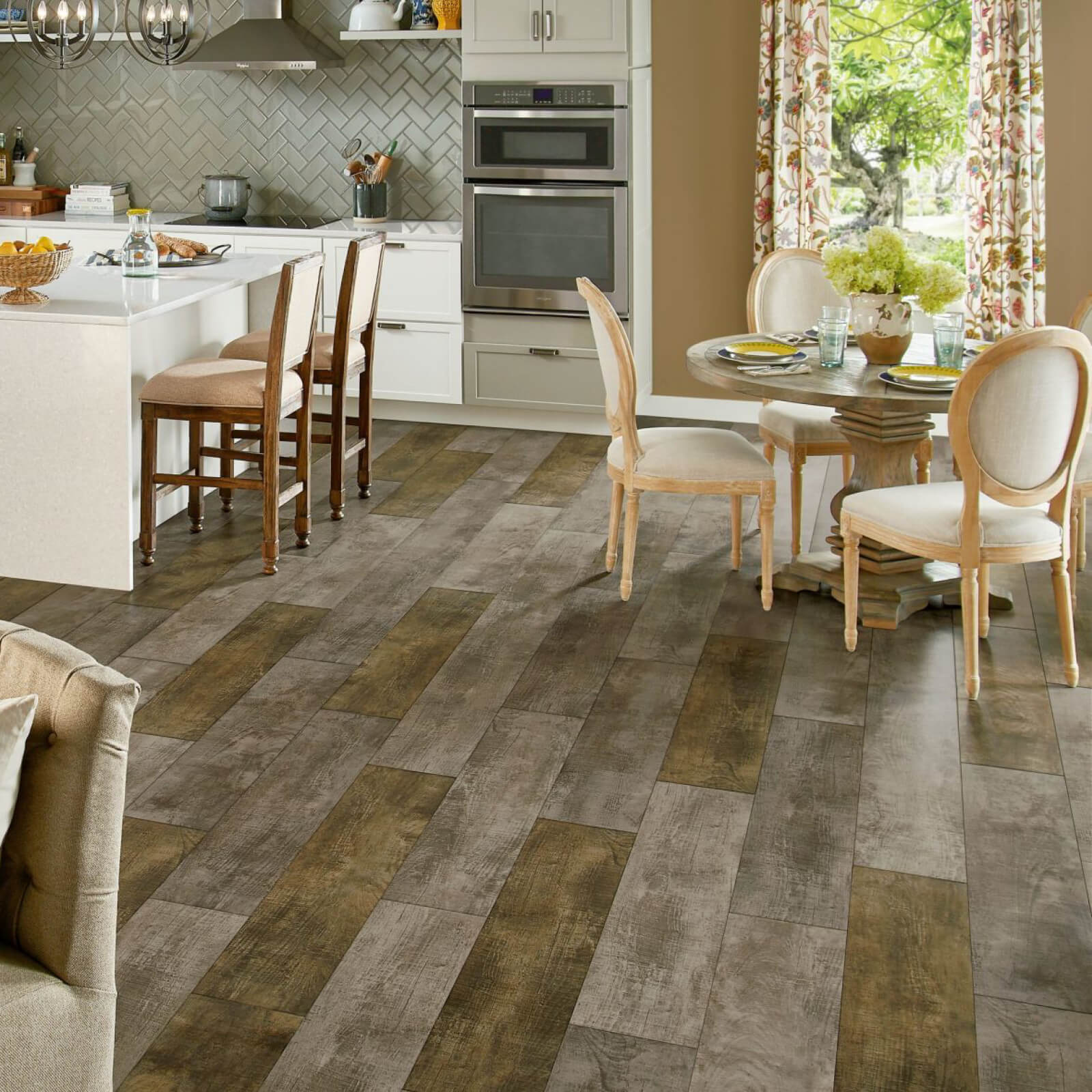 How to Get the Farmhouse Look in Oconomowoc, WI | Vic's Carpet \u0026 Flooring, image size:1600x1600